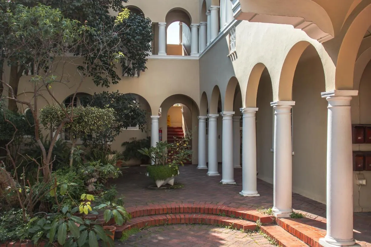 Victoria Court Two Bedroom Oasis In Trendy Long St contacts