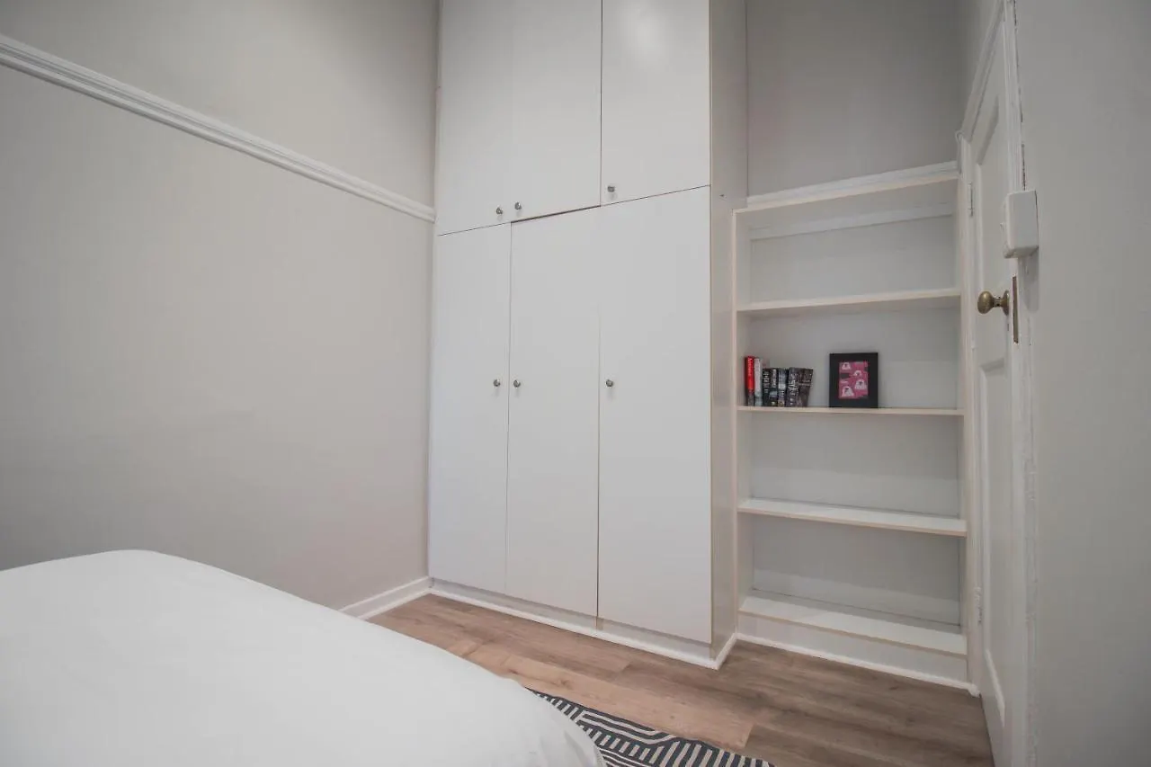 Apartment Victoria Court Two Bedroom Oasis In Trendy Long St Cape Town